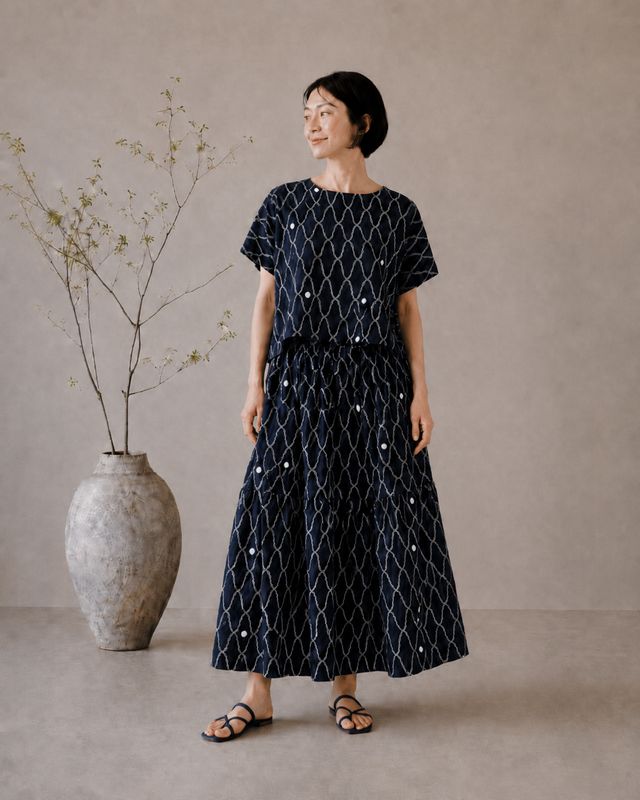 Arimatsu Shibori-dyed  Cotton Blouse - Indigo