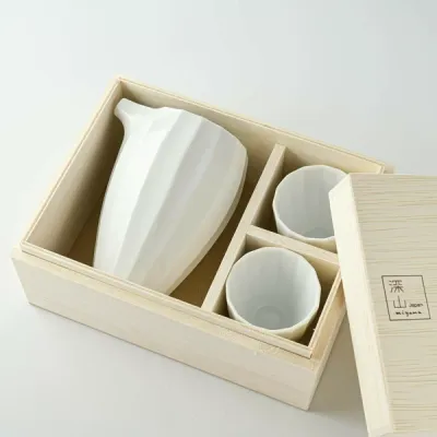 Hibiki Sake Set - One Vessel + Two Guinomi Cups