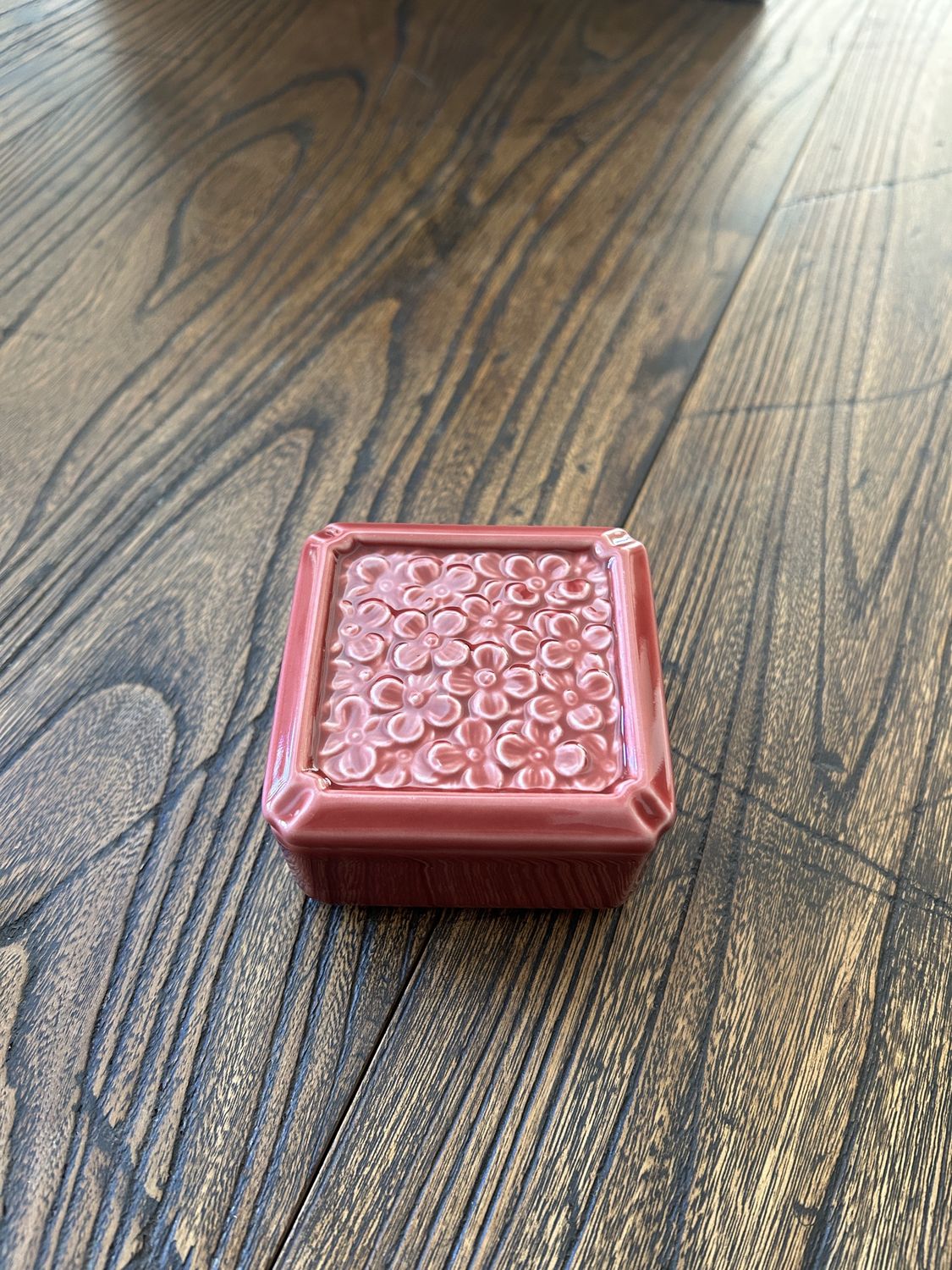 Pottery Box  - Five Colours, Colour: Red