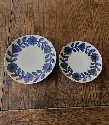 Haami Ware Handpainted Daisy  Plate - 2 Sizes