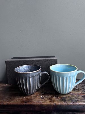 Peacock Mug Pair - Gift Boxed