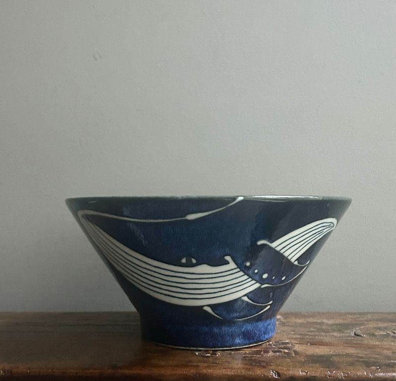 Kujira 19 cm Bowl - Whale Motif