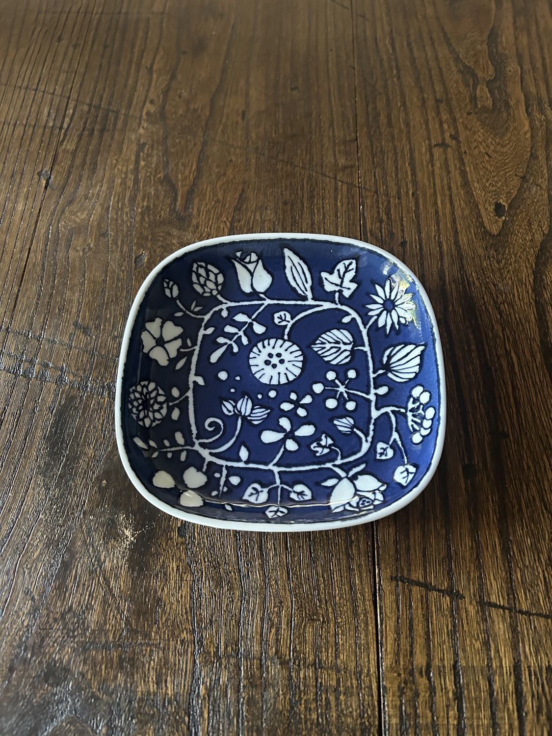 Hasami Ware Floral Parade Plate