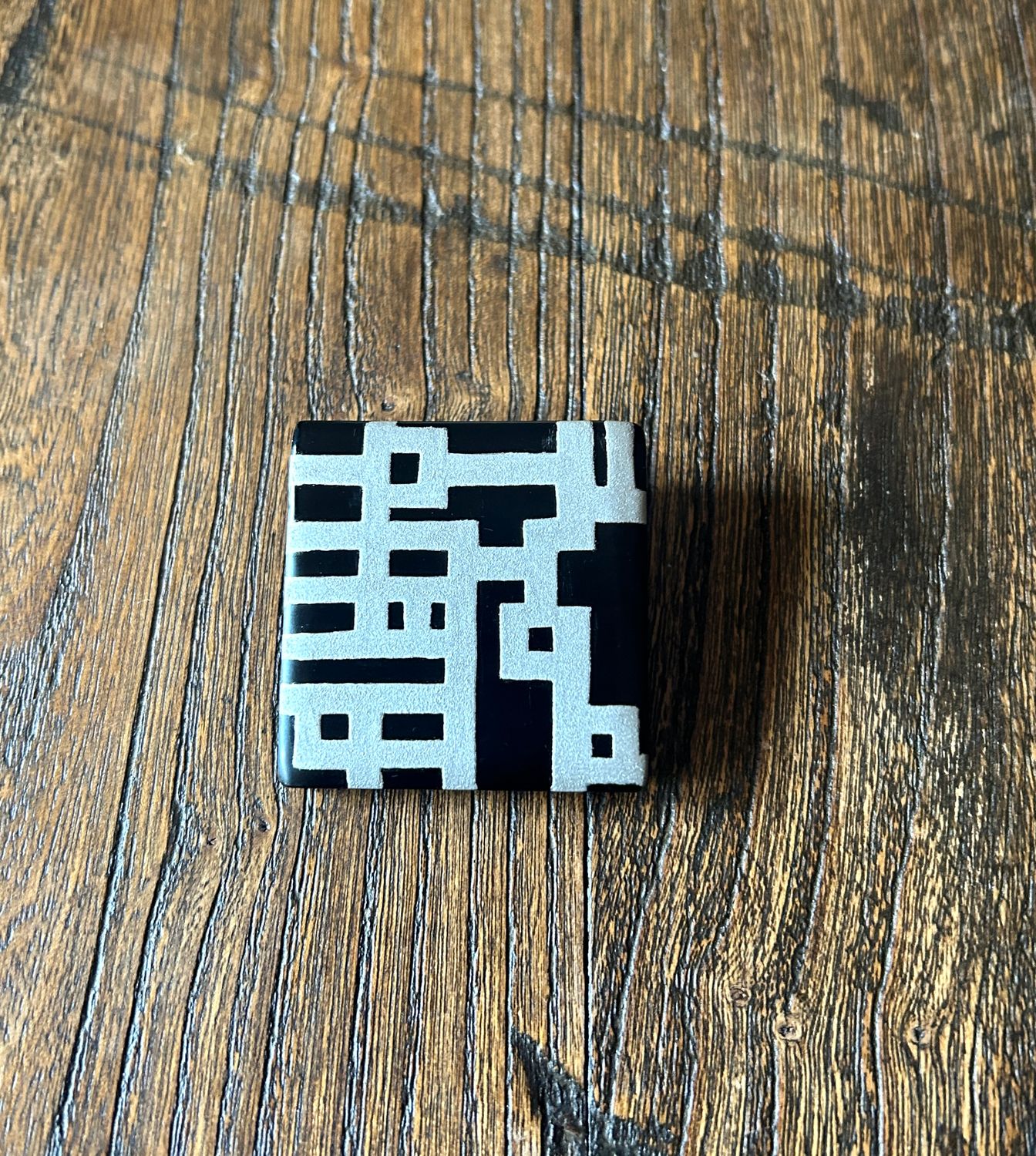 Natural Urushi Lacquer Wooden Brooch - Geometric Maze