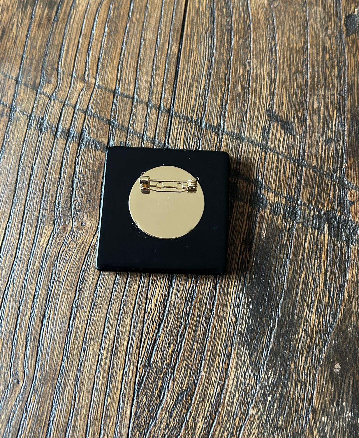 Natural Urushi Lacquer Wooden Brooch - Golden Kiku