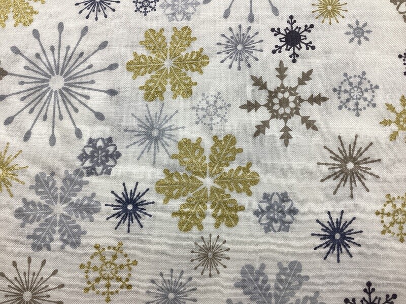 Fabri-Quilt seasons greetings snowflake 103-41700