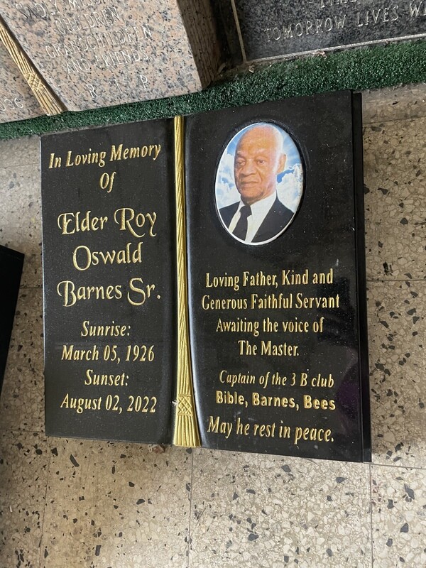 18”x18” Granite Bible with 4”x6” Photo