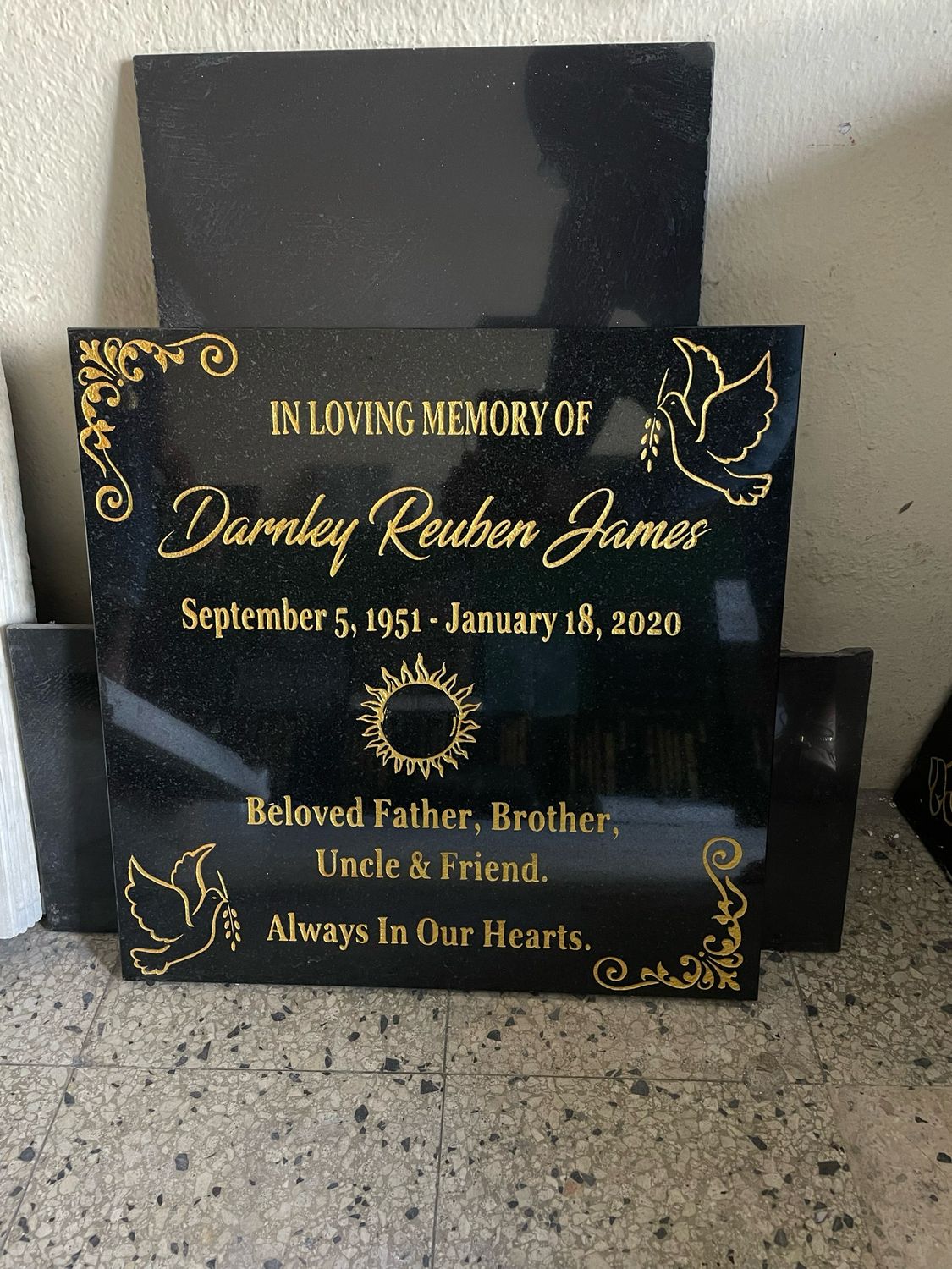 &quot;18x18&quot; Granite Plaque