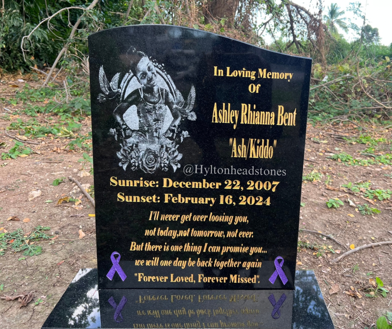 30&quot;x 21&quot; Granite Standing Stone With Laser Photo