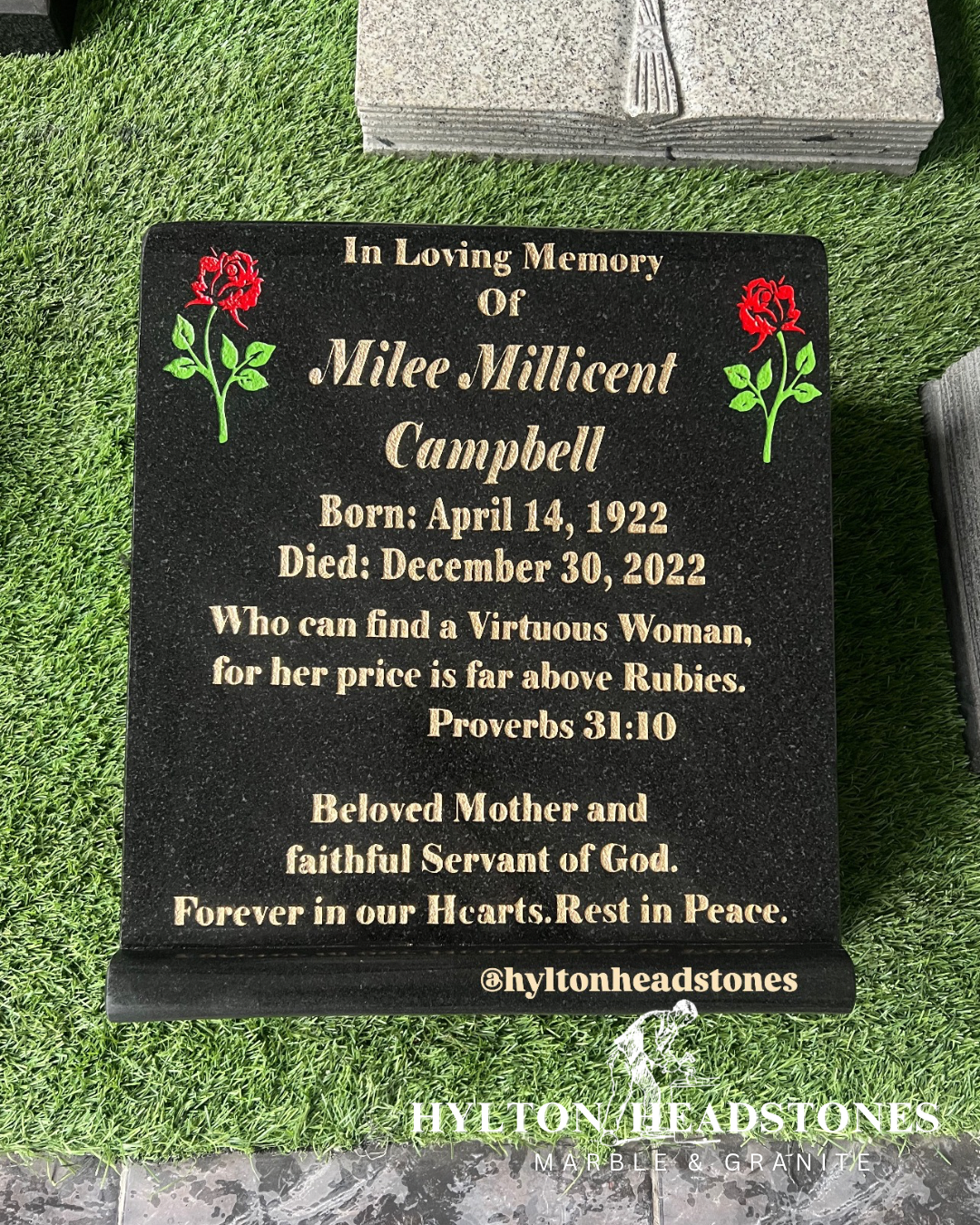 &quot;18x16&quot; Granite Scroll