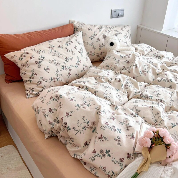 Floral Print Cream Bedding Set