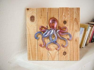 Artificial wood pallet and epoxy resin picture - &quot;Pulpo&quot; - 35 x 35 x 2 cm