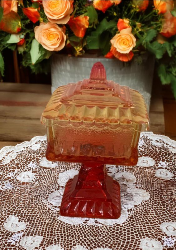 Vintage Jeanette Glass Wedding Box Candle - 8 oz