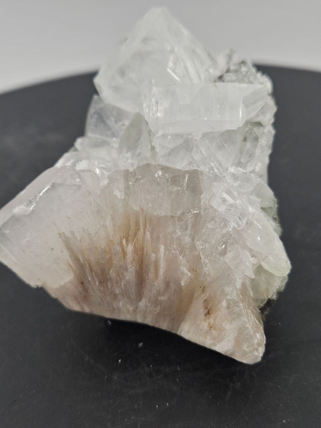 Apophyllite w/Scolecite