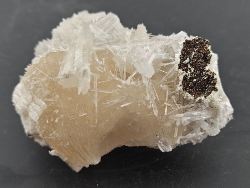 Scolecite w/Stilbite, from India