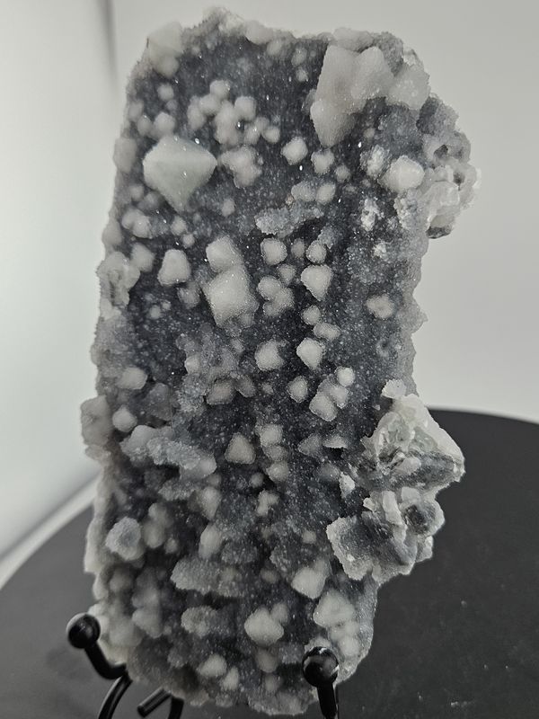 Chalcedony w/druzy Fluorite