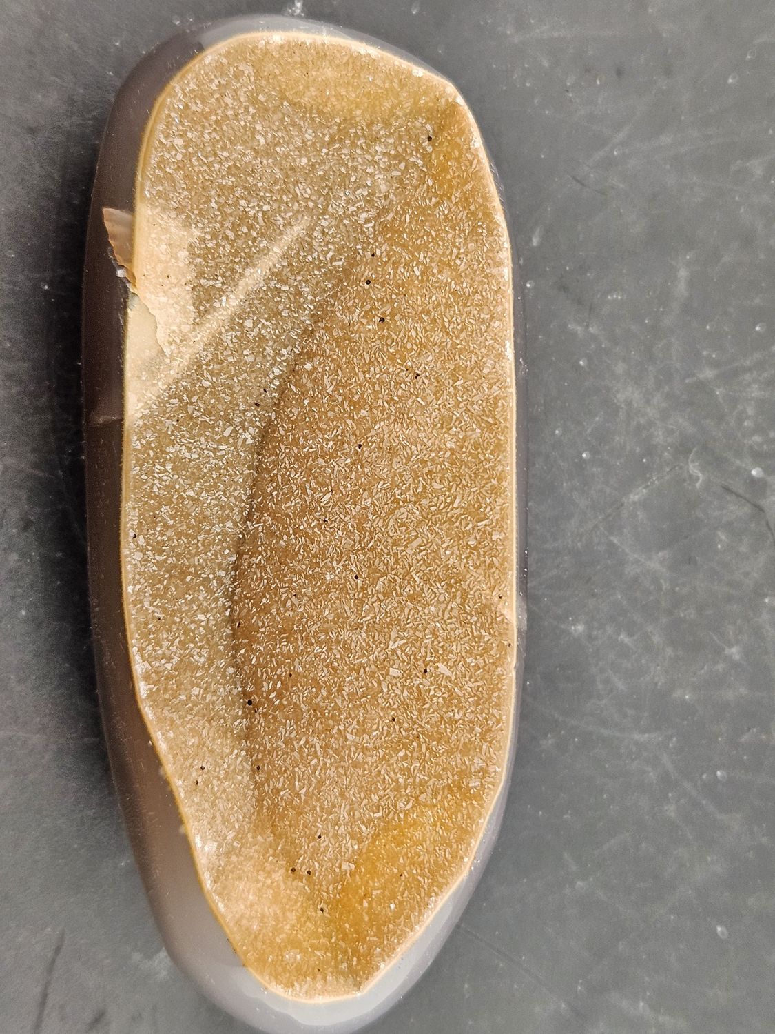 Beautiful Quartz w/polished sides.