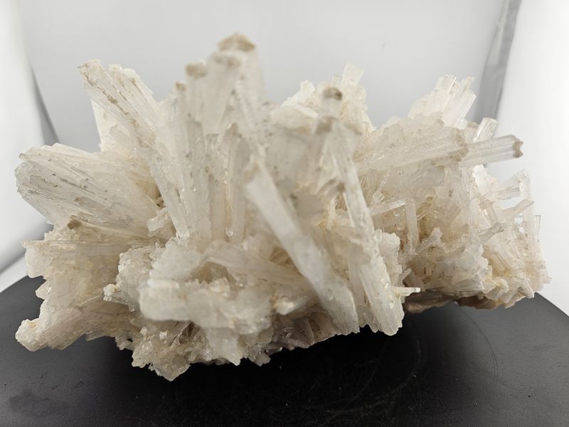Scolecite on Stilbite.  From India