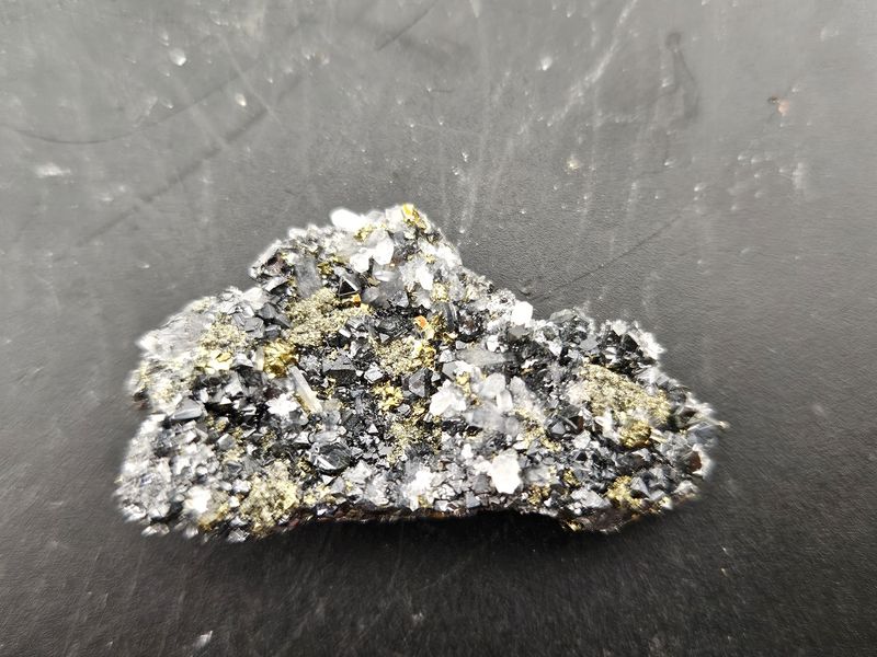 Quartz w/Galena &amp; Pyrite