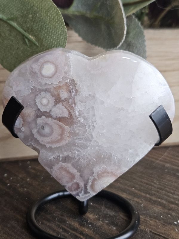 Agate w/Quartz heart