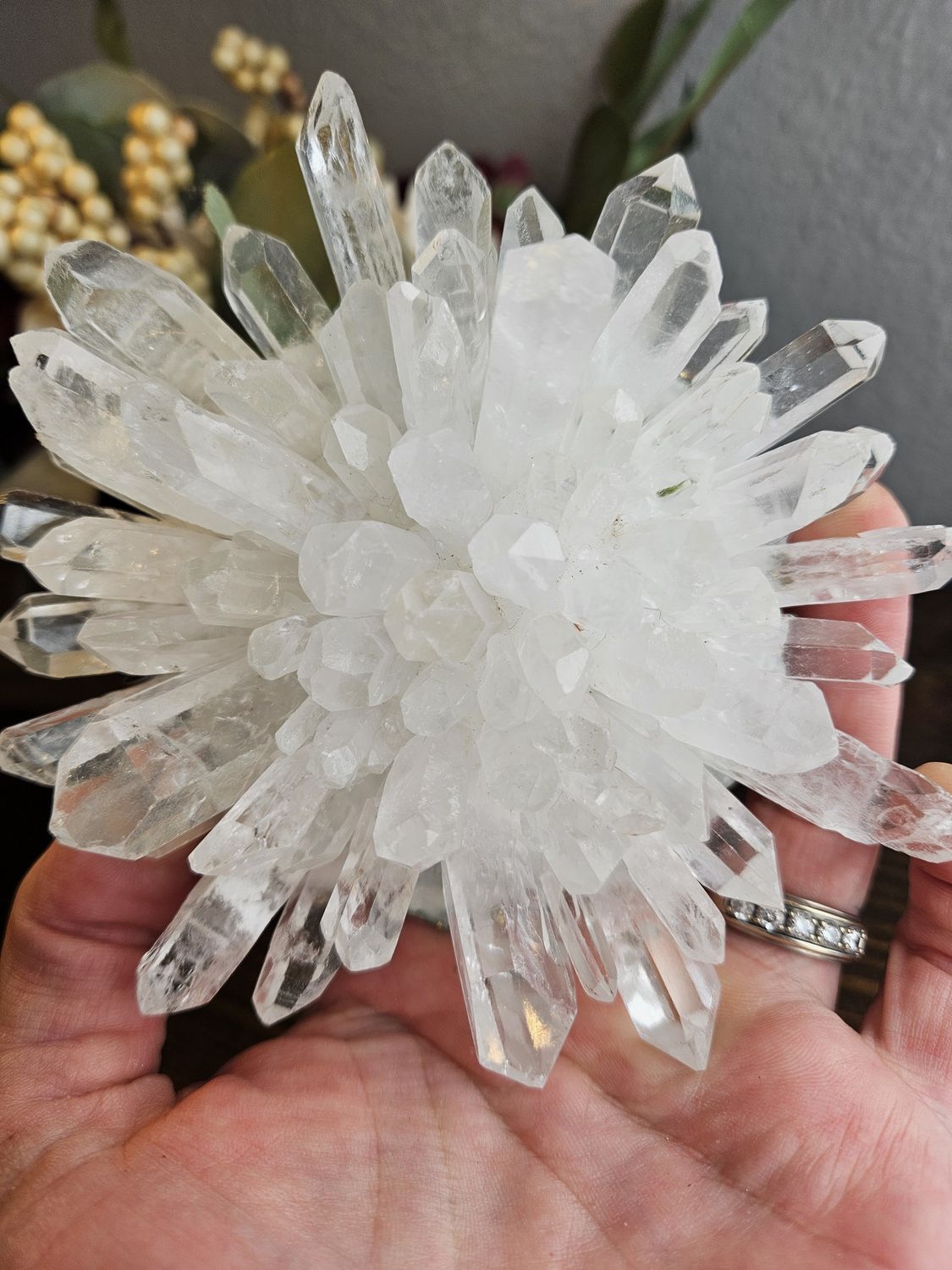 Quartz flower.  Beautiful!