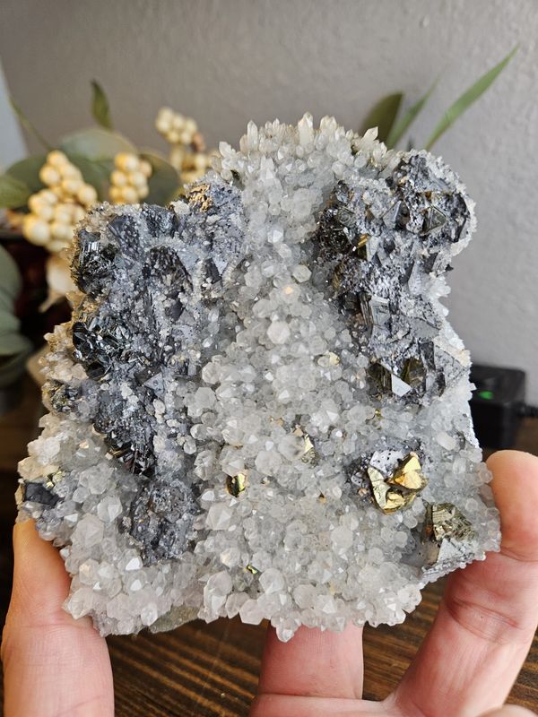 Sceptor Quartz w/Galena, Chalcopyrite and Gem Sphalerite.  Amazing piece!