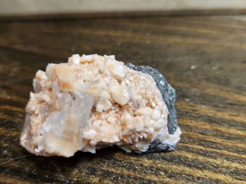 Scolecite w/Heulandite