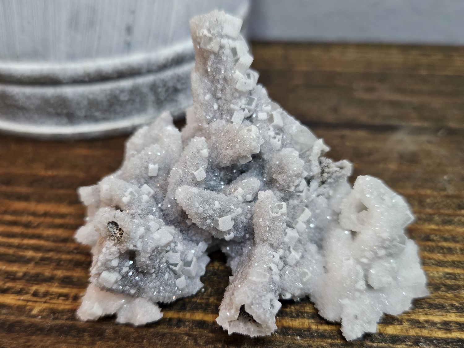 Druzy Pseudomorph Quartz with Fluorescent Fluorite Cubes