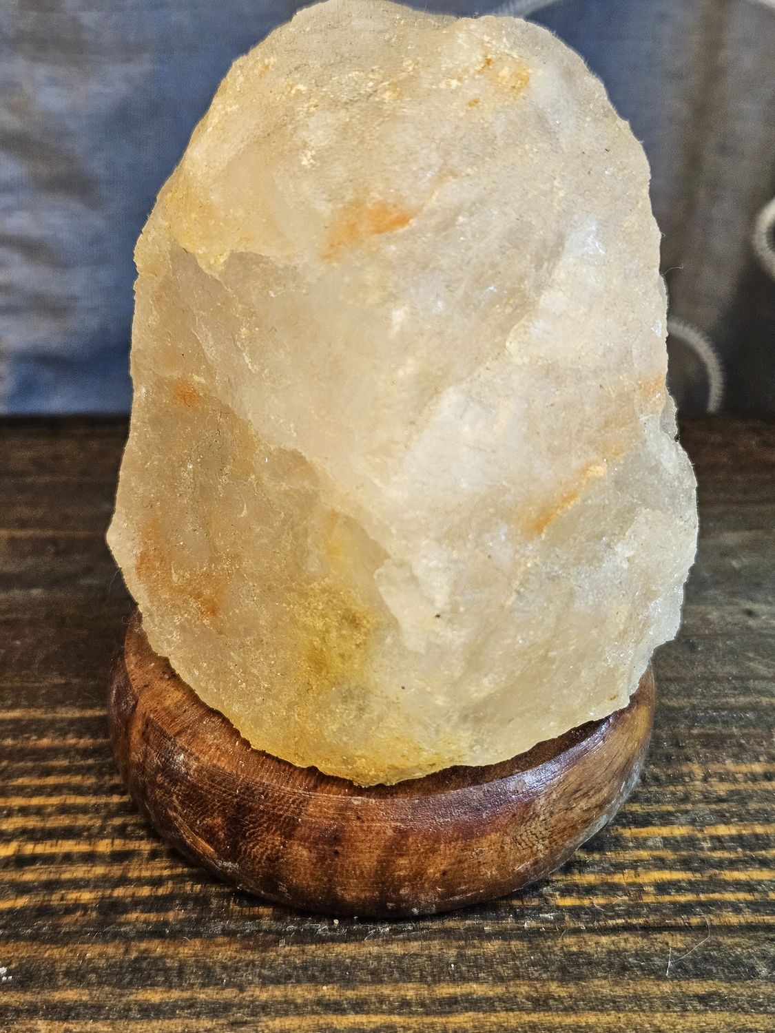 Himalayan Salt w/wooden base