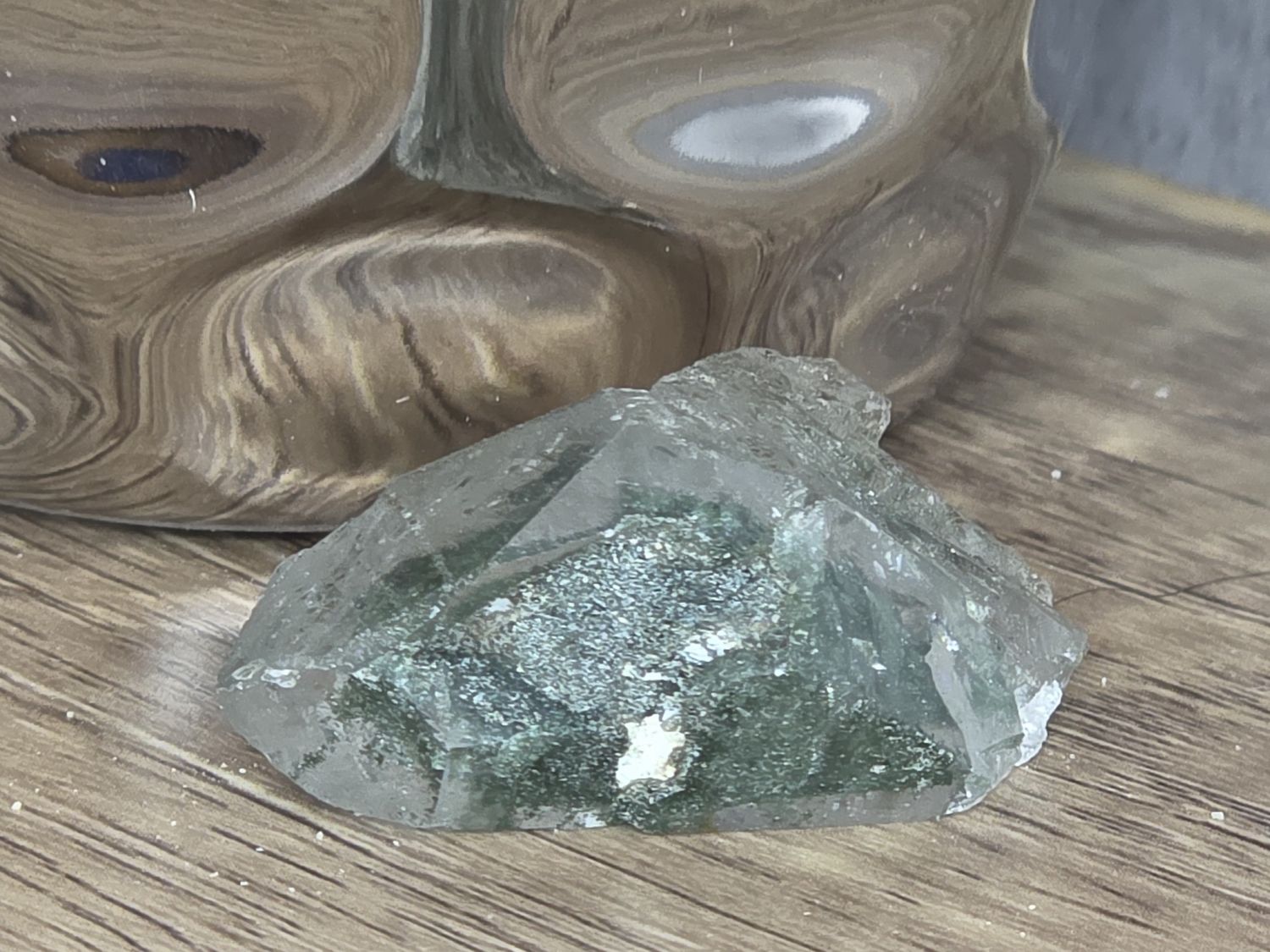 Quartz crystal w/Chlorite