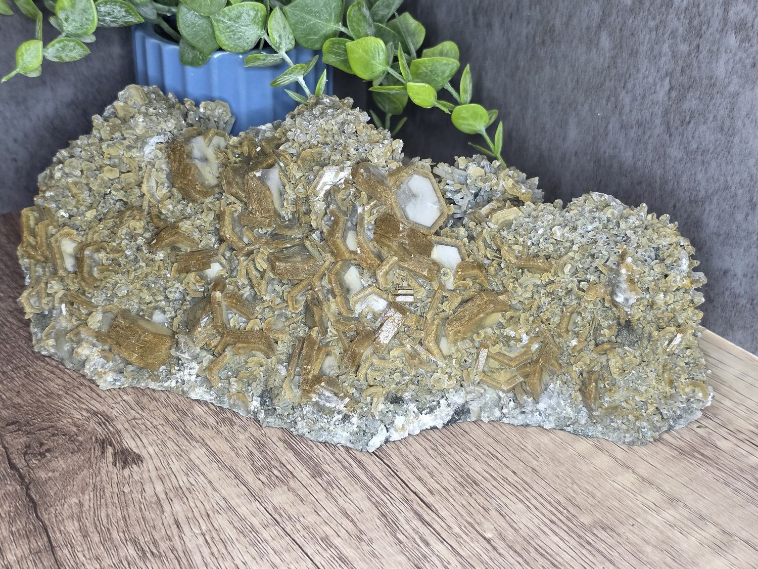 Calcite crystals clustered w/Quartz on matrix