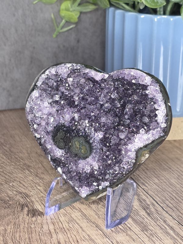 Amethyst Heart w/stalactite