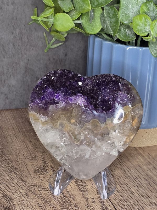 Amethyst Heart Geode.  Amazing piece!!!