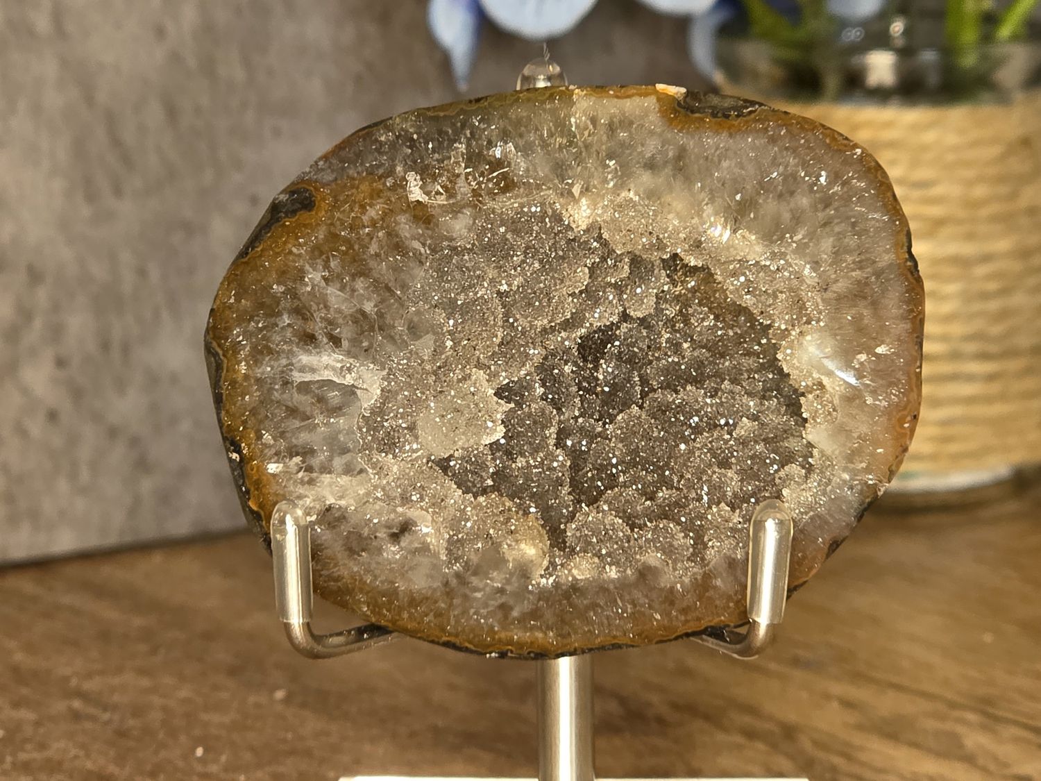 AMAZING!  Druzy Quartz geode