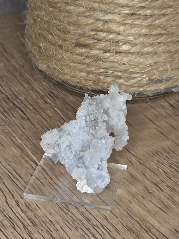 Chalcedony on glass stand