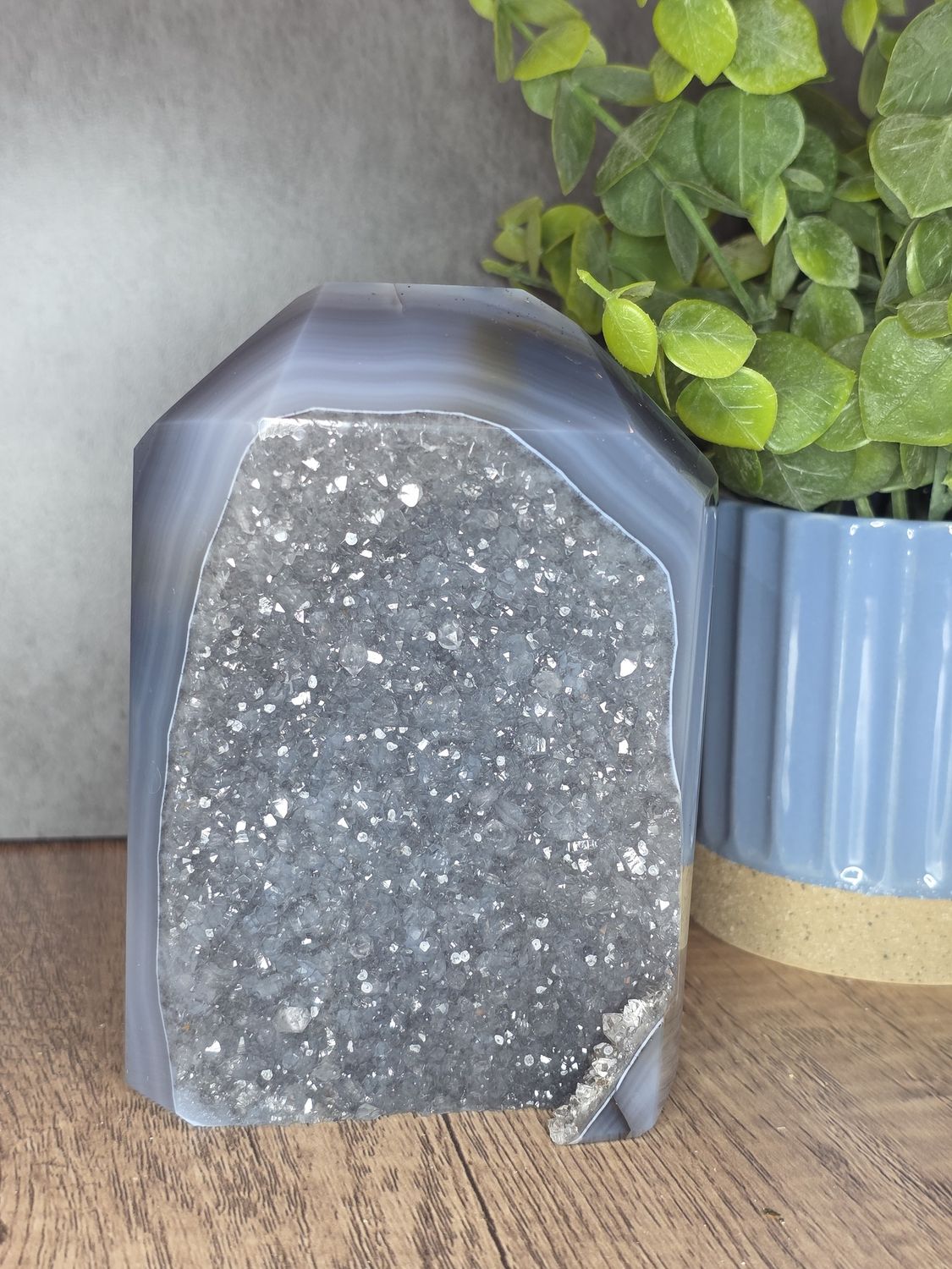Massive Agate tower w/Quartz