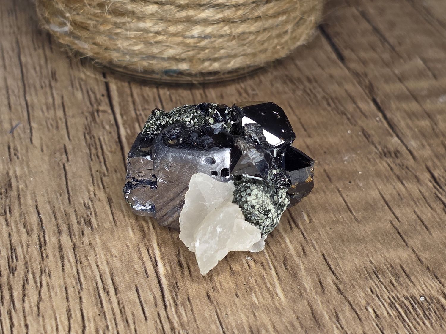 Sphalerite, Quartz &amp; Calcite