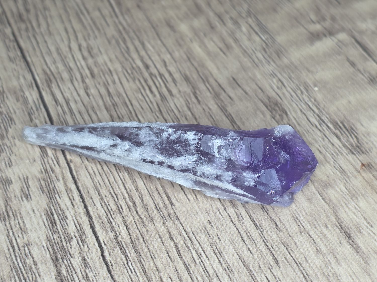 &quot;Dragons tooth&quot; Amethyst point