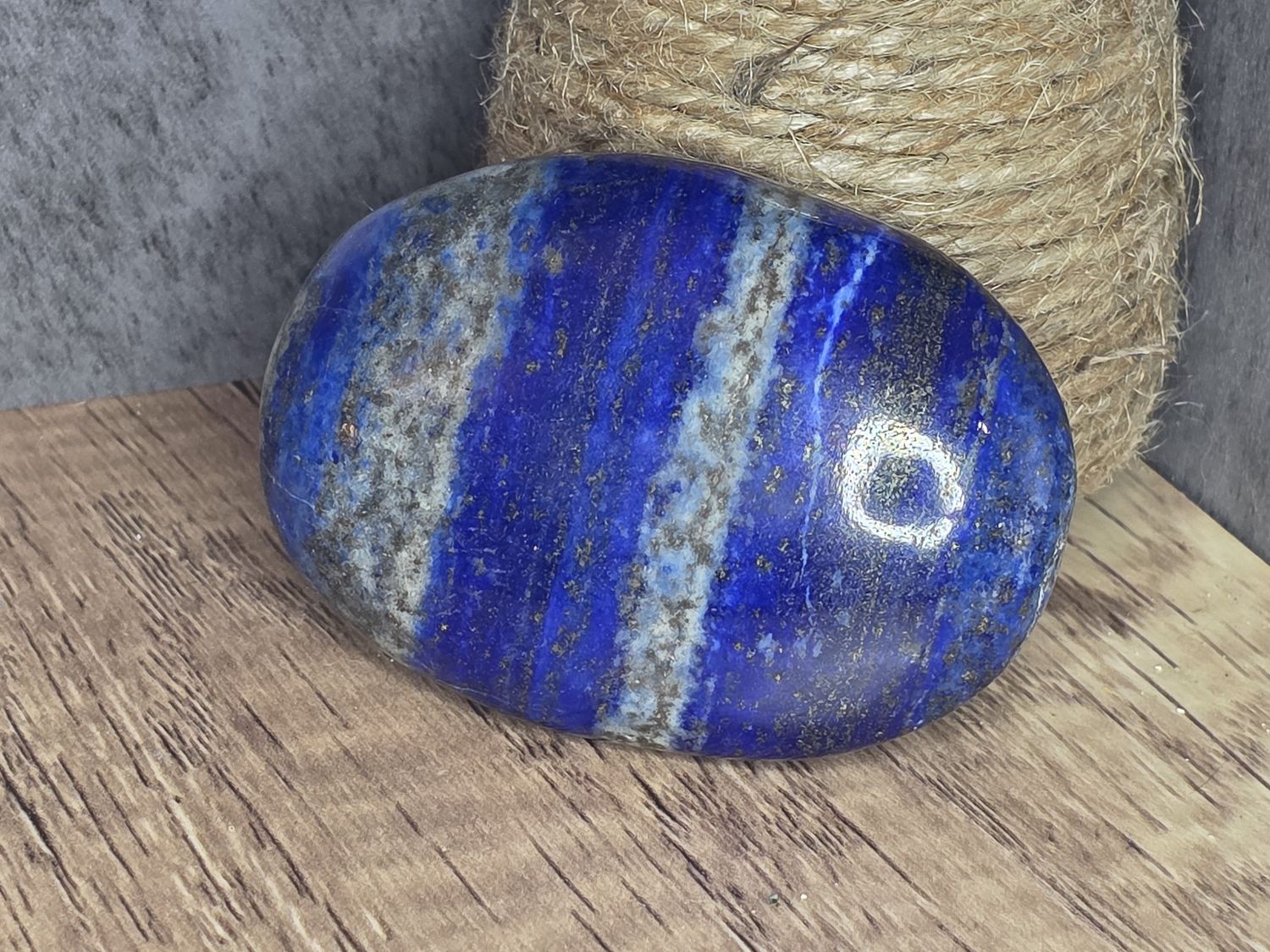 Lapis Lazuli, palm stone