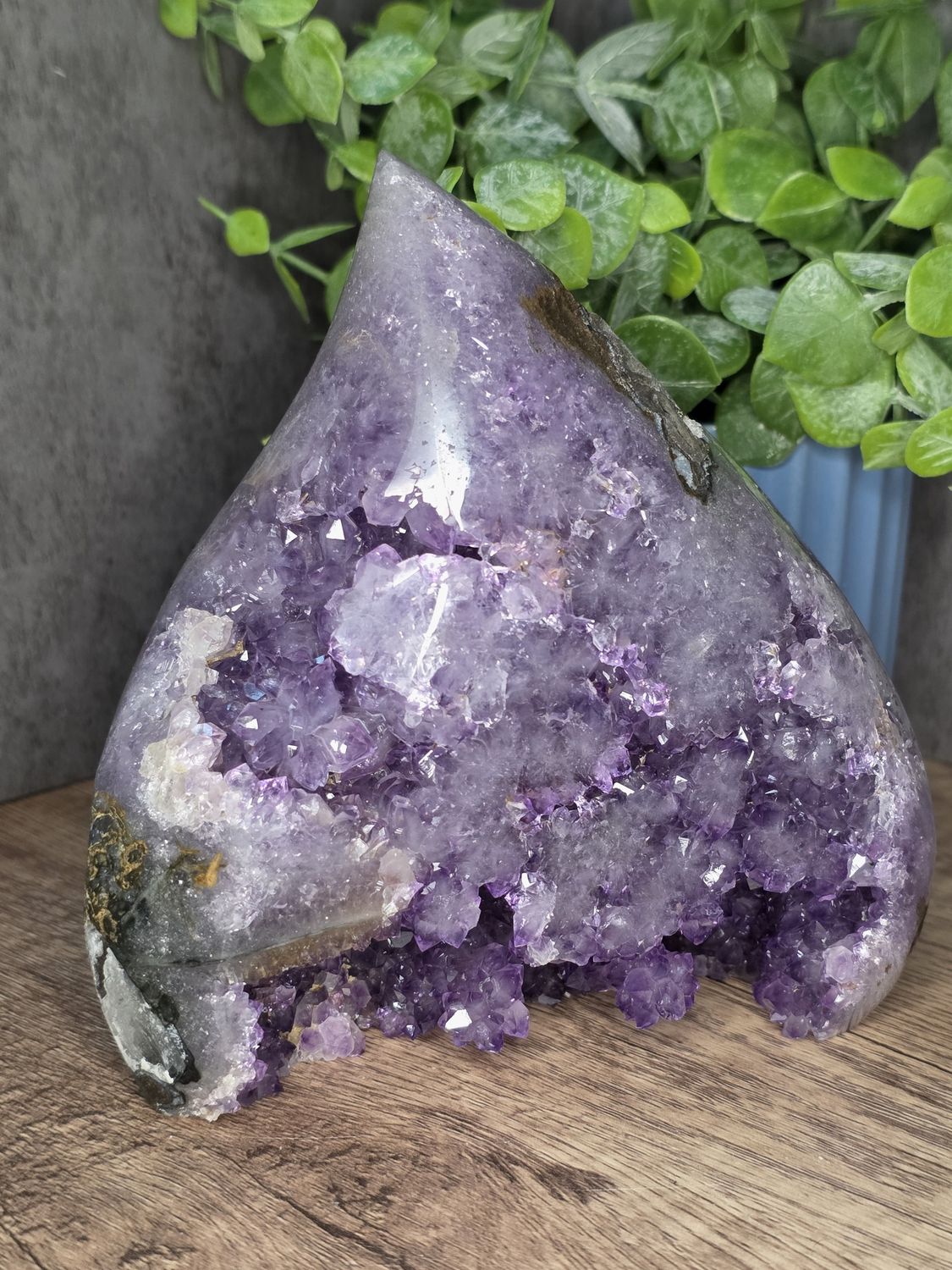 Huge, Amethyst Flame