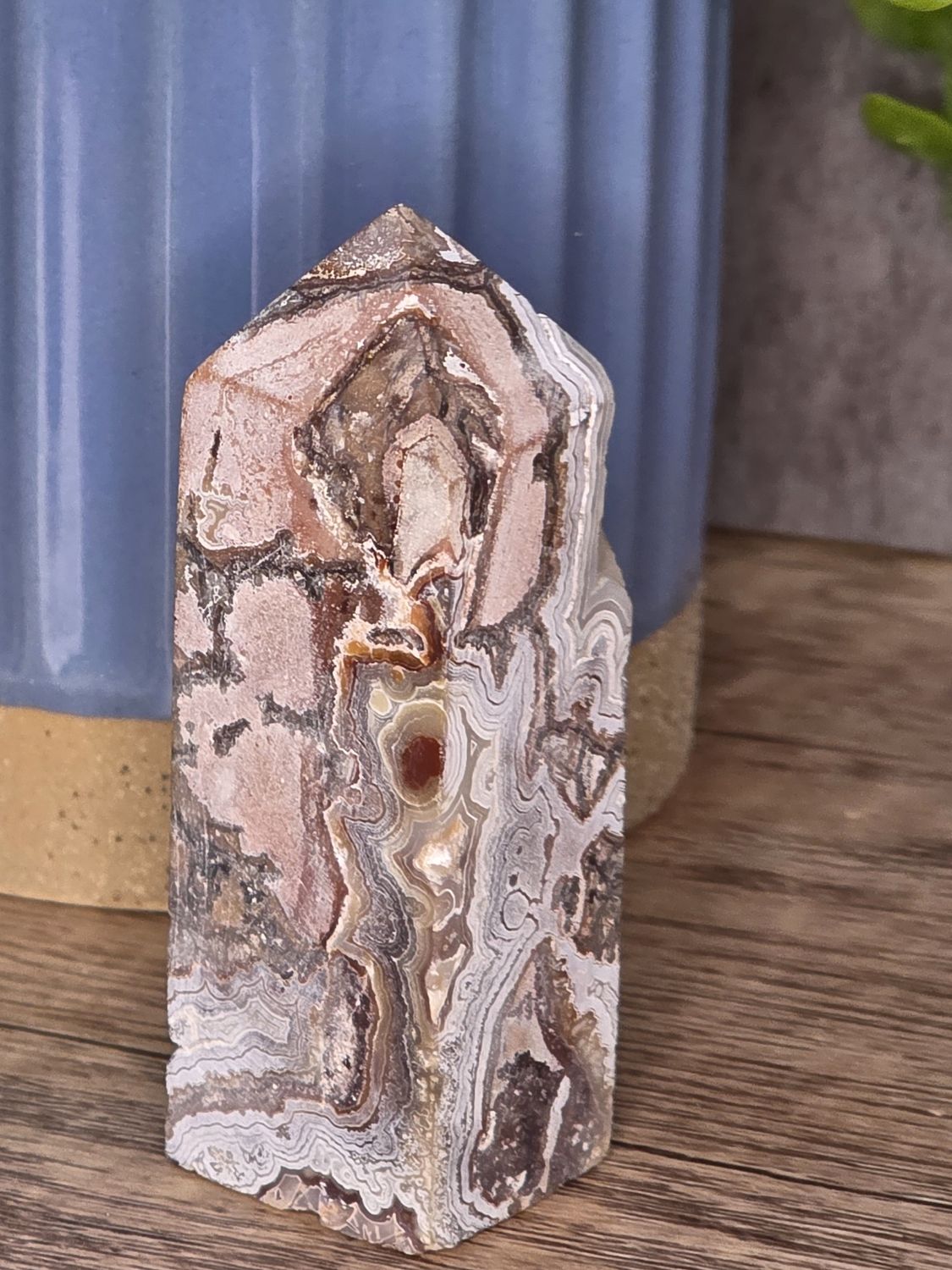 Crazy Lace Agate, tower