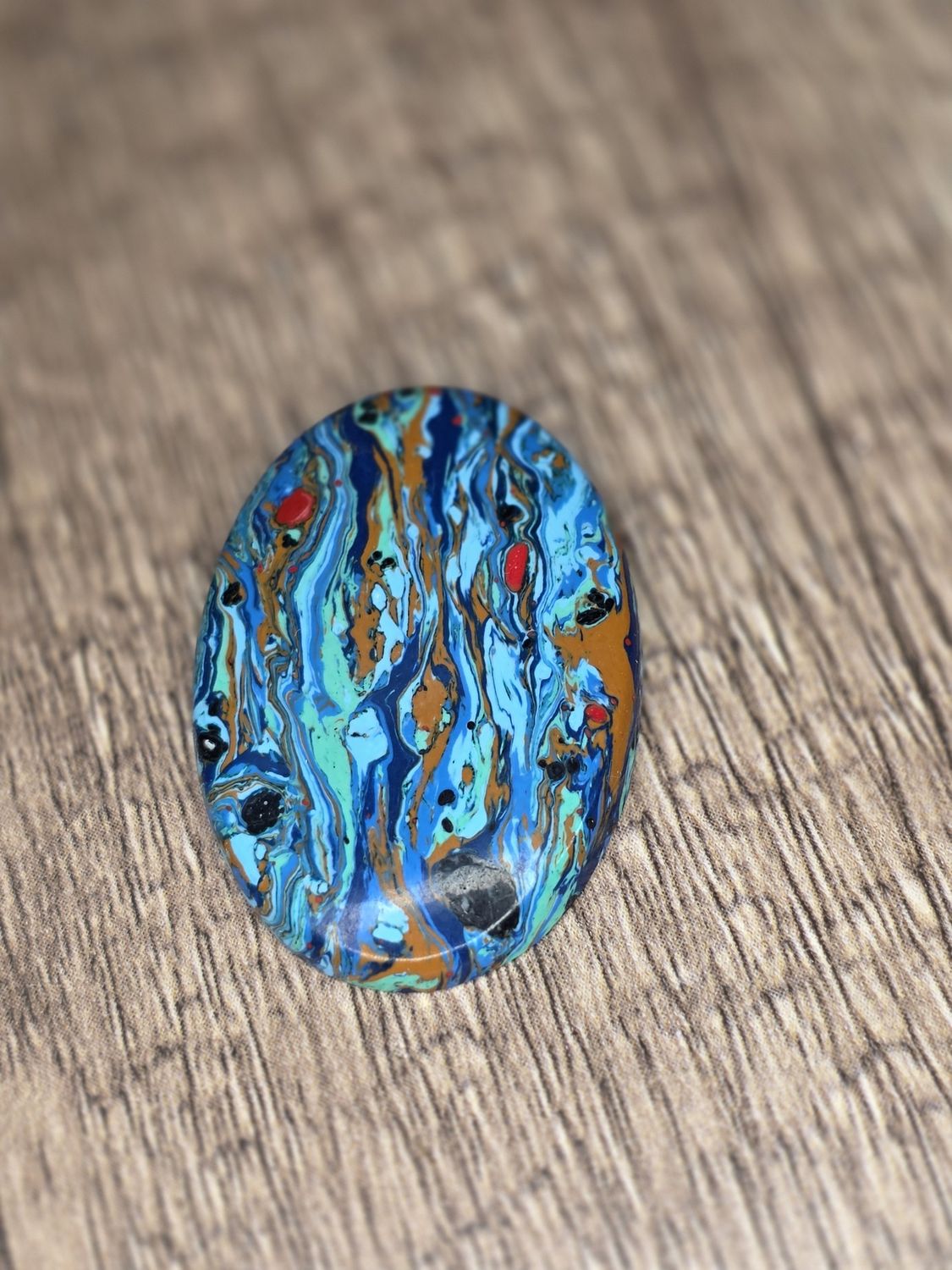 Rainbow Calsilica, cabochon