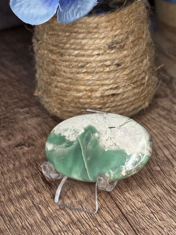 Lucin Variscite, cabochon