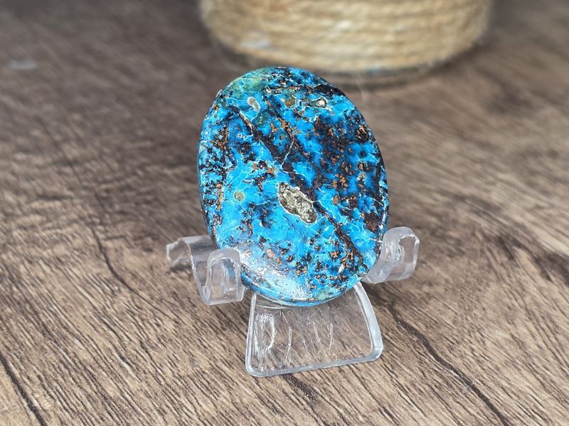Blue Copper, cabochon