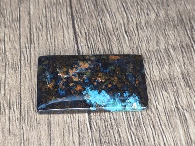 Gem Silica w/Blue Chrysocolla, cabochon