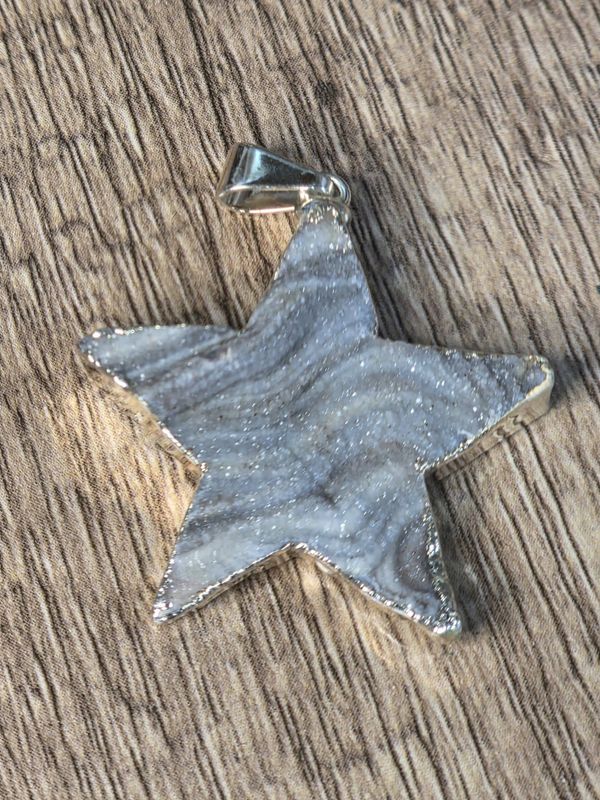 Druzy star pendant