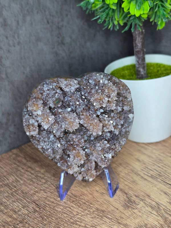 Amazing Quartz w/stalactites, heart.  Includes stand!