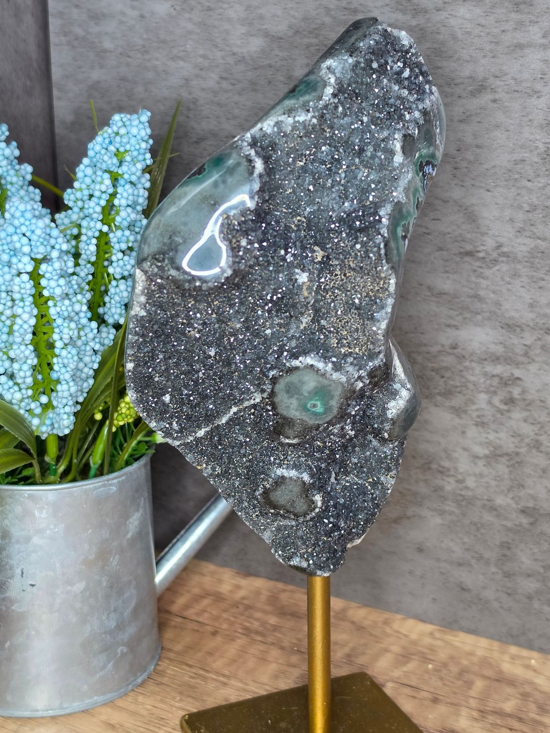 Druzy Quartz on Agate.  Includes custom stand!