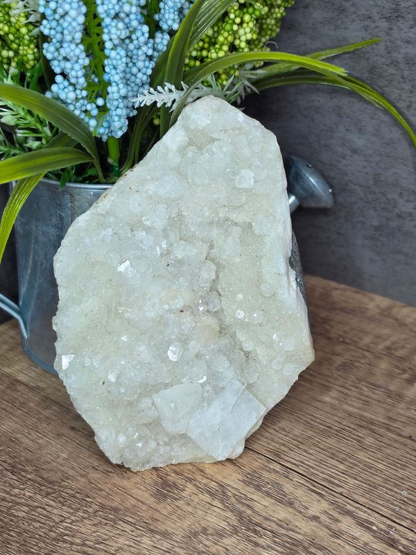 Druzy Quartz w/Apophyllite
