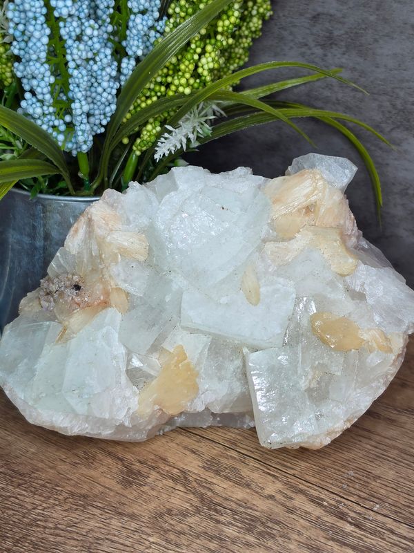 Apophyllite &amp; Heulandite, from India!